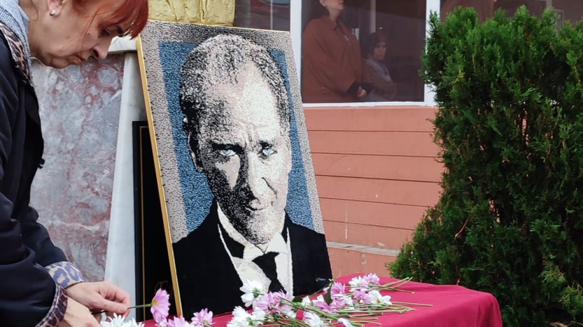 Ulu Önder Mustafa Kemal Atatürk'ü Vefatının 85.yıldönümünde Saygı,Özlem ve Minnetle Anıyoruz.